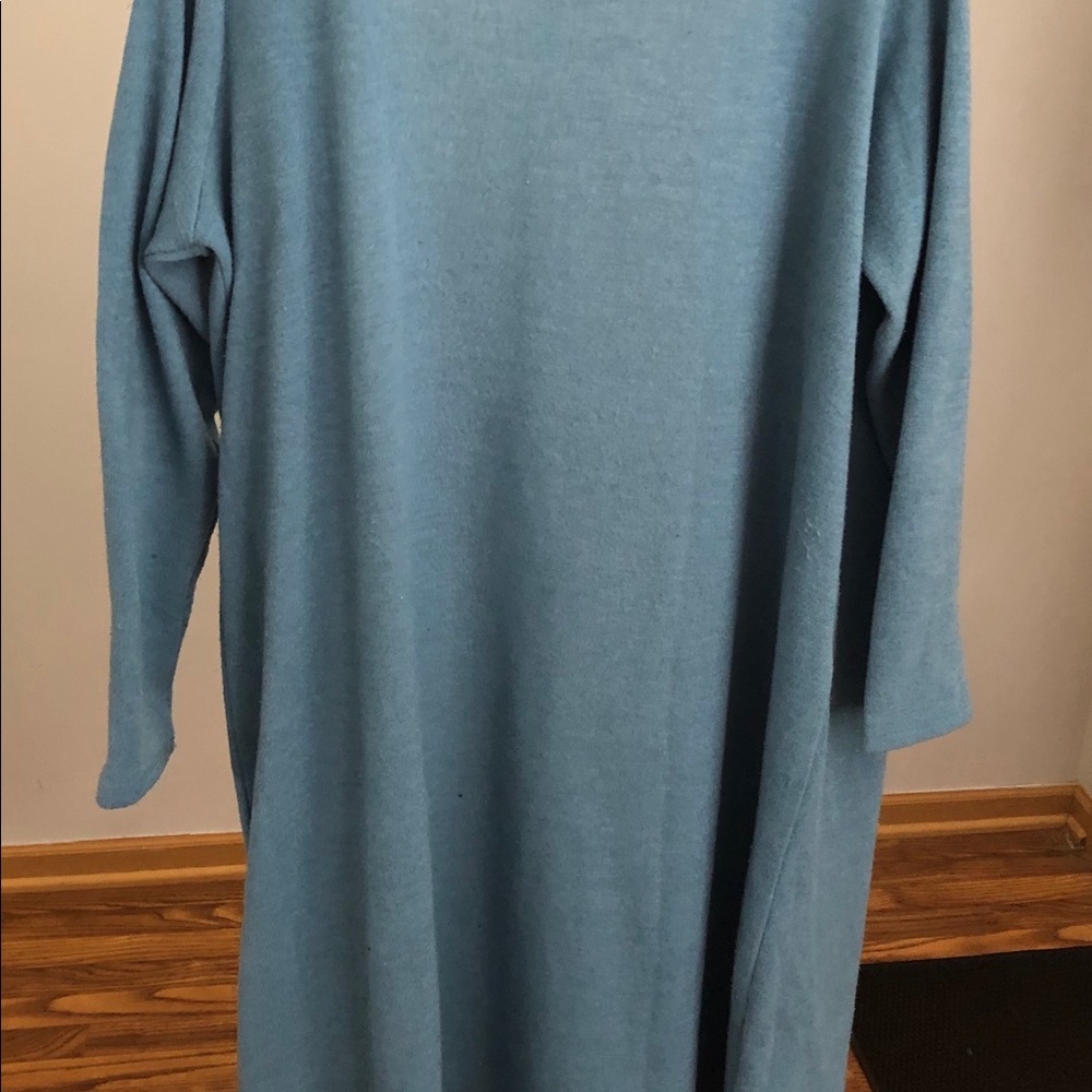 LulaRoe Sarah Cardigan - Picture 3 of 4